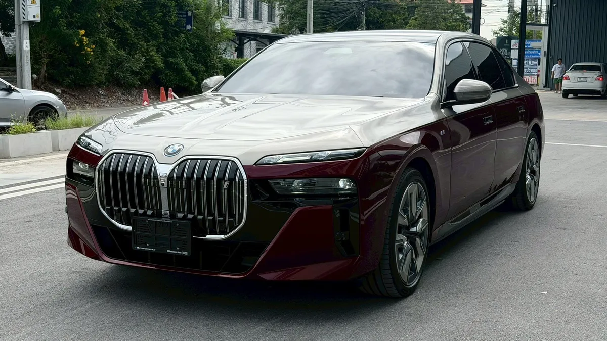 BMW i7 xDrive60 CBU 2025