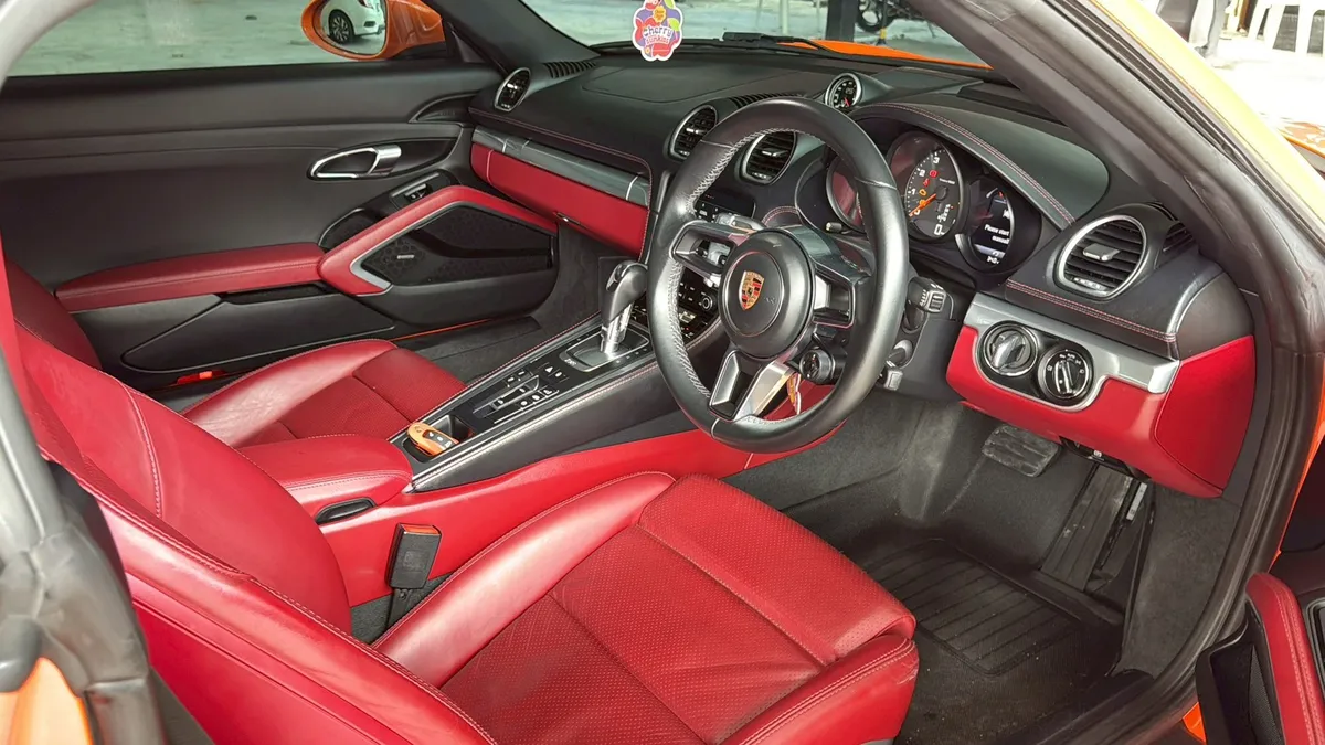 PORSCHE 718 BOXSTER 2016