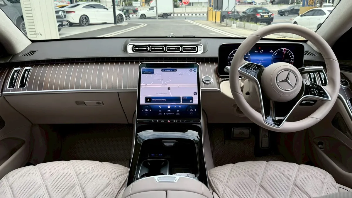 MERCEDES-MAYBACH S580 PREMIUM 2024