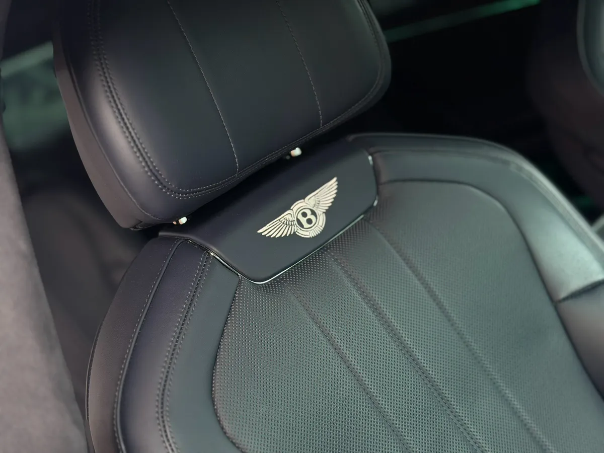 BENTLEY FLYING SPUR 2023