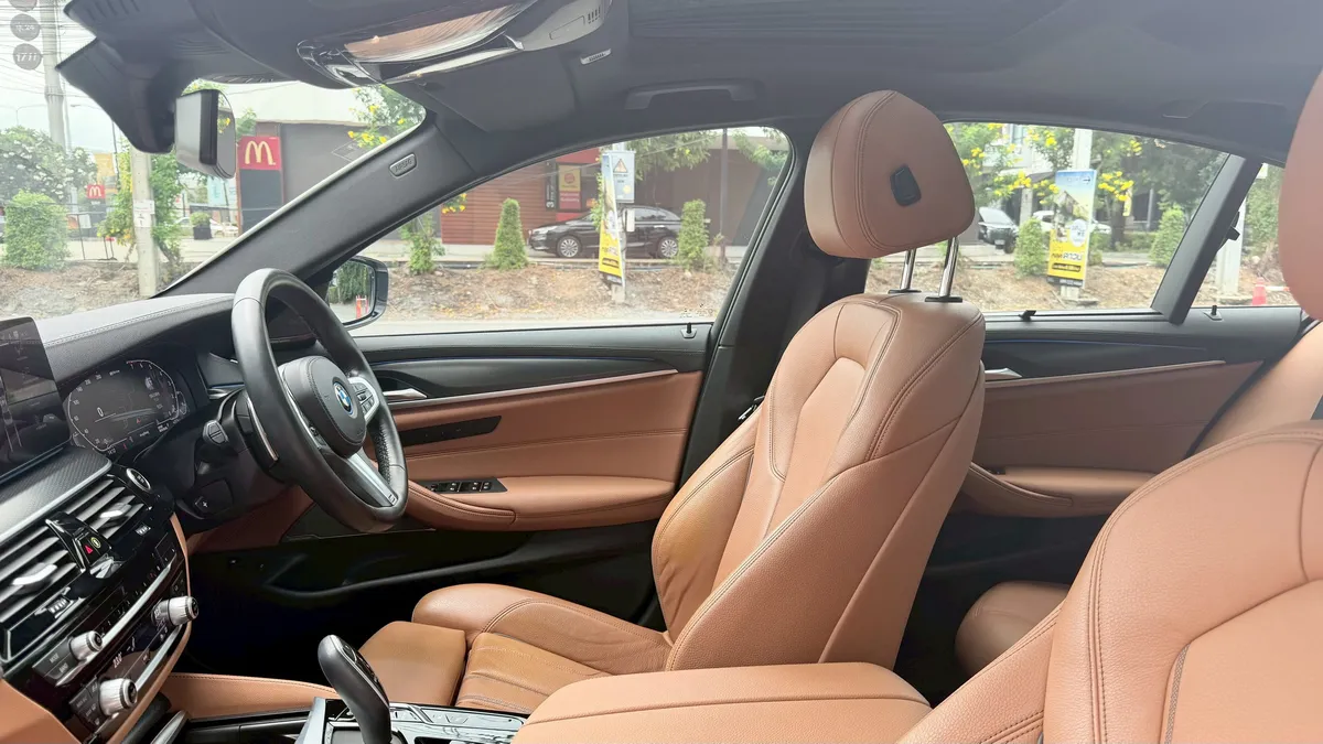 BMW 530e M SPORT 2022
