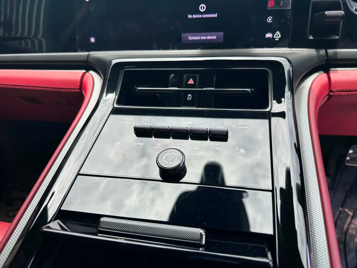 PORSCHE PANAMERA 4 2025