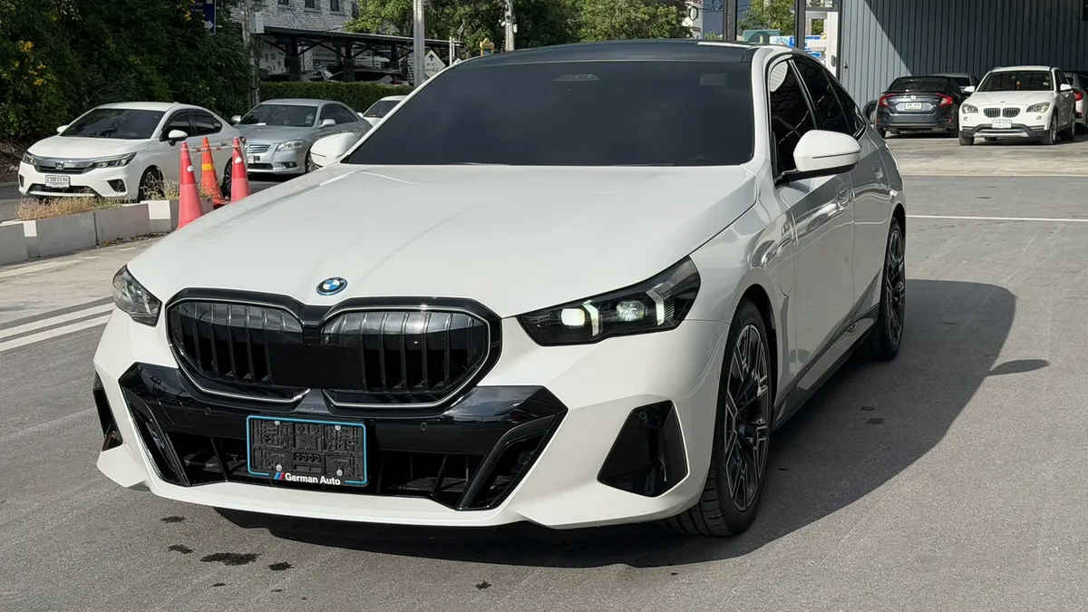 BMW 530e M SPORT PRO (G60) 2024