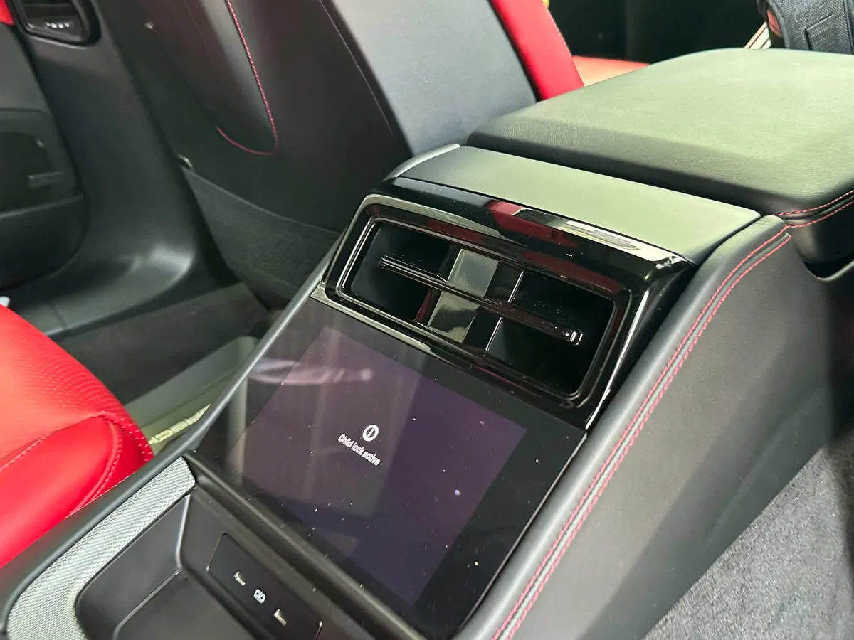 PORSCHE PANAMERA 4 2025