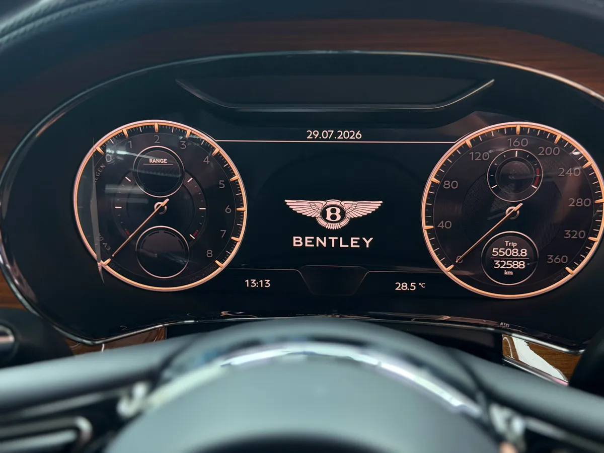 BENTLEY FLYING SPUR 2023