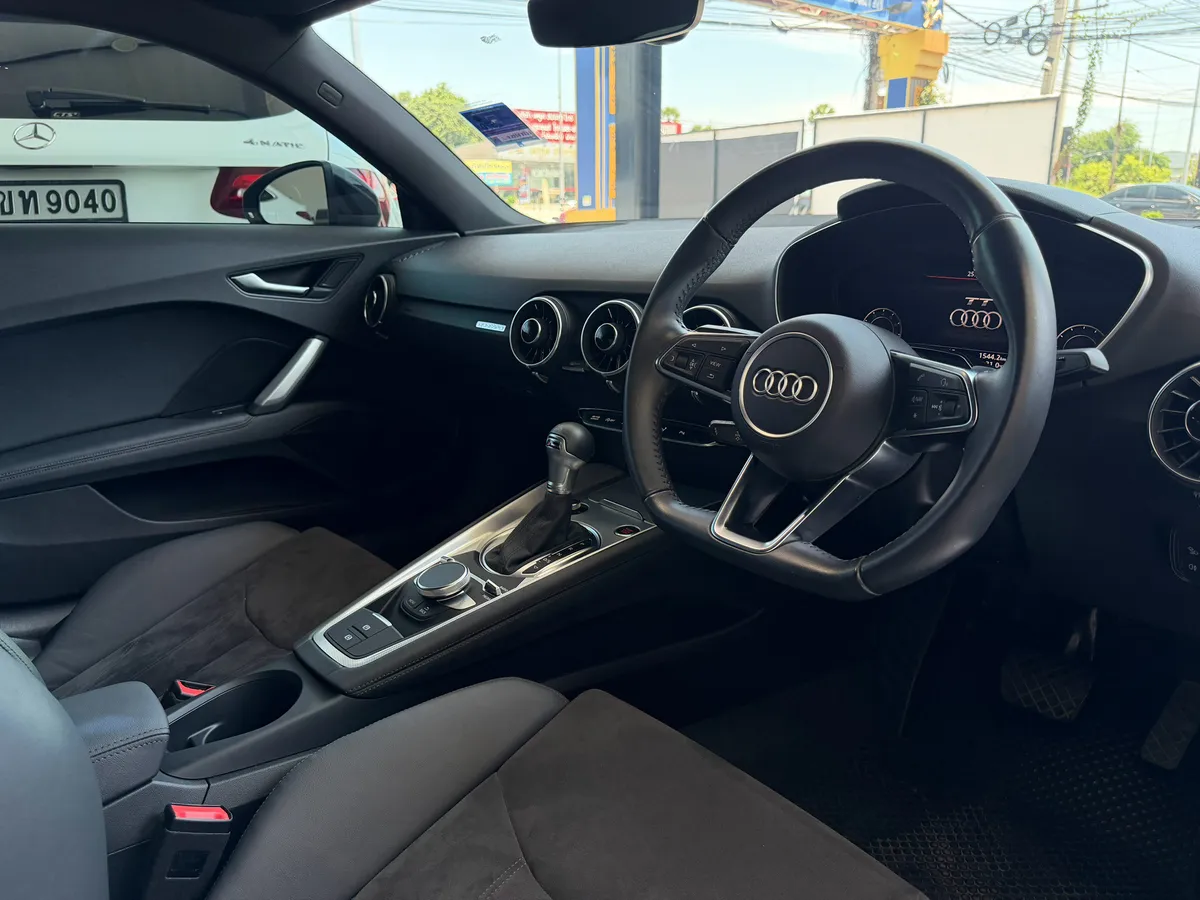AUDI TT Final Icon Black