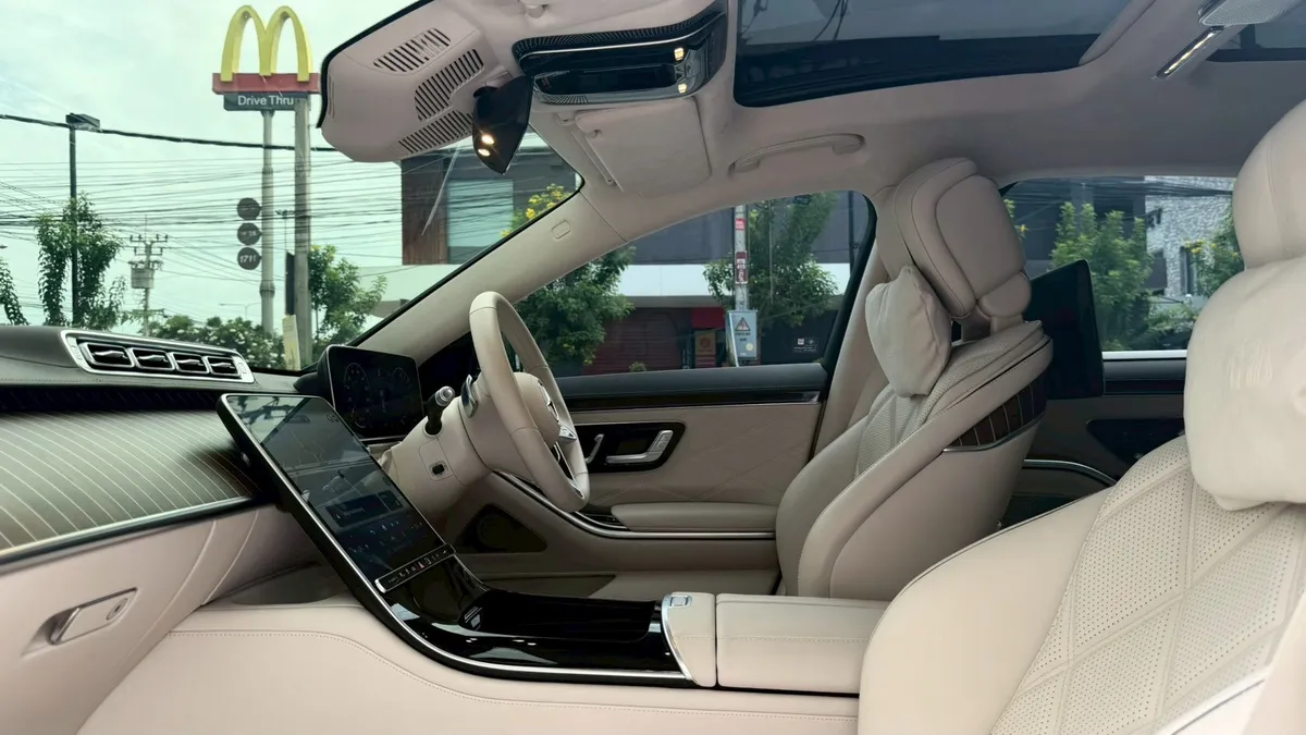 MERCEDES-MAYBACH S580 PREMIUM 2024