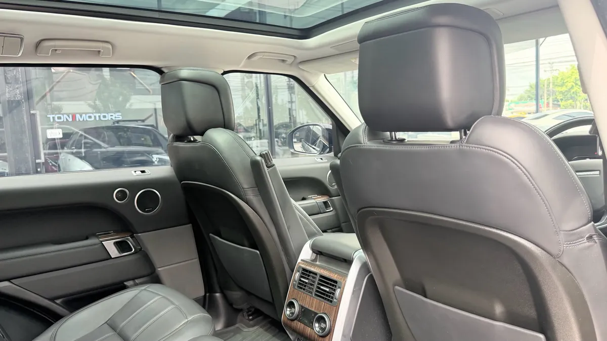 LAND ROVER RANGE ROVER SPORT P400e HSE 2022