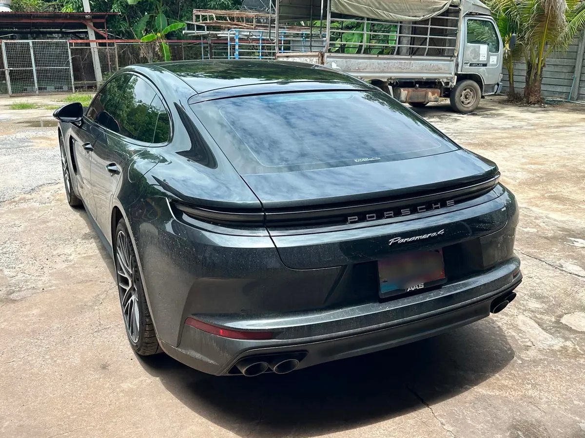 PORSCHE PANAMERA 4 2025