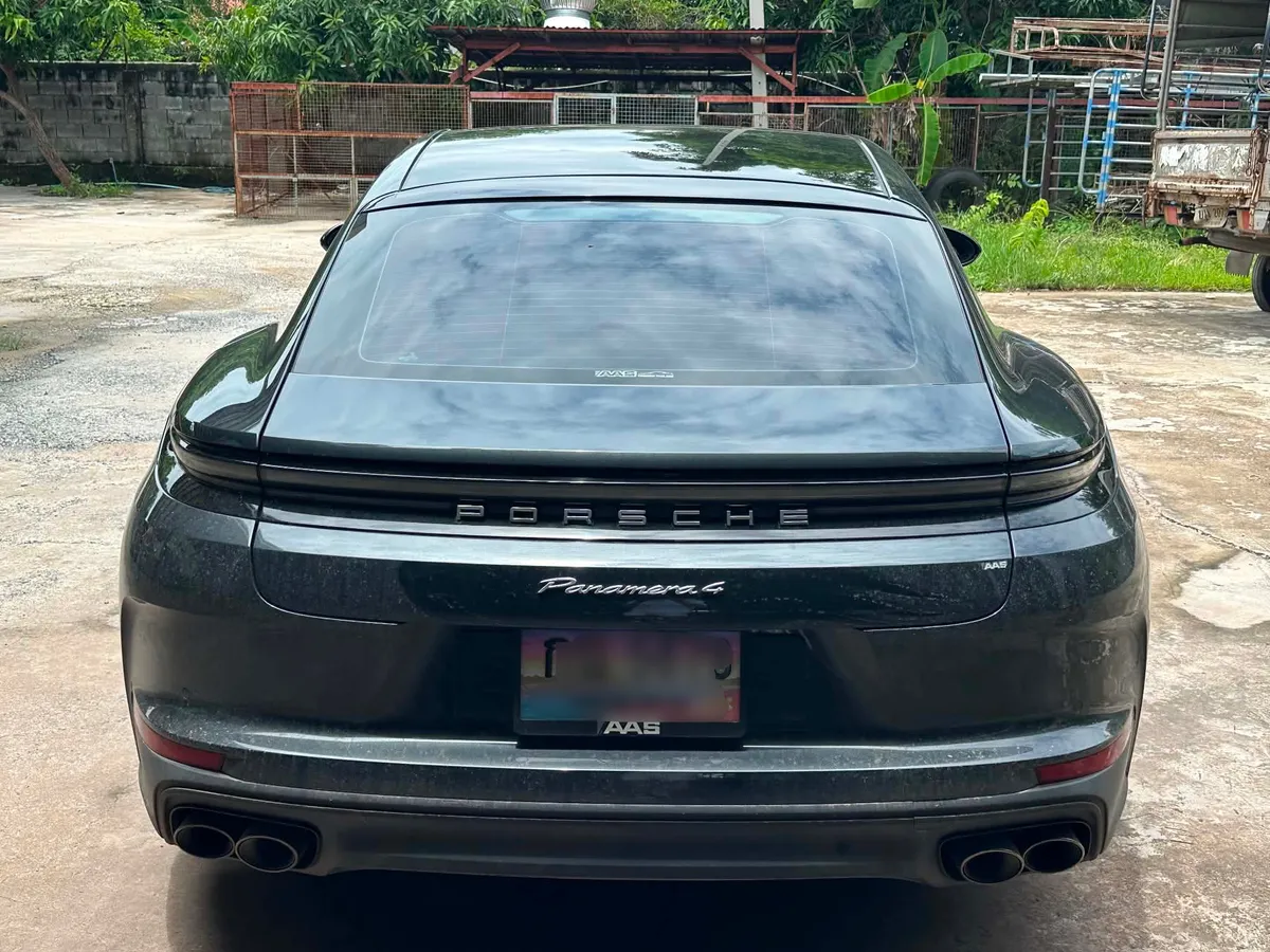 PORSCHE PANAMERA 4 2025