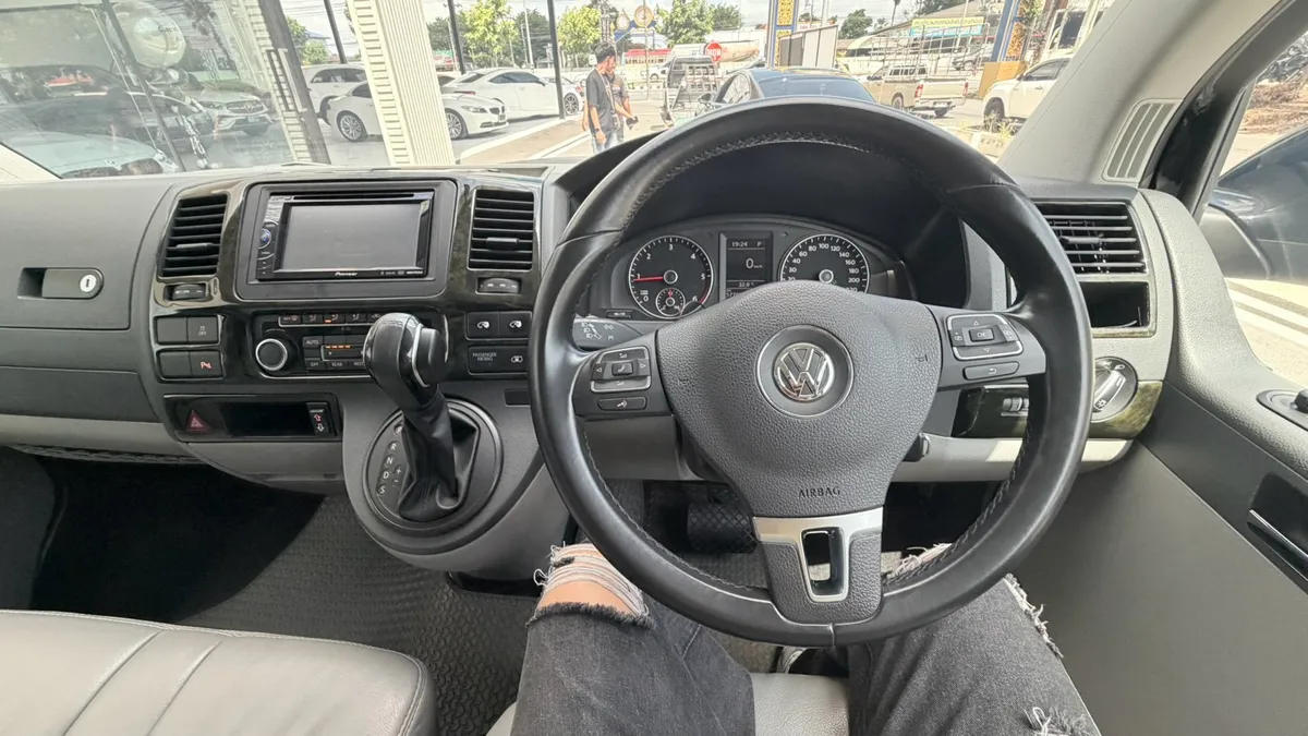 VOLKSWAGEN CARAVELLE 2.0 TDI 2013
