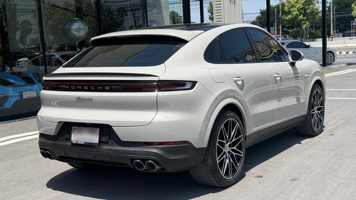 PORSCHE CAYENNE e-hybrid 2024