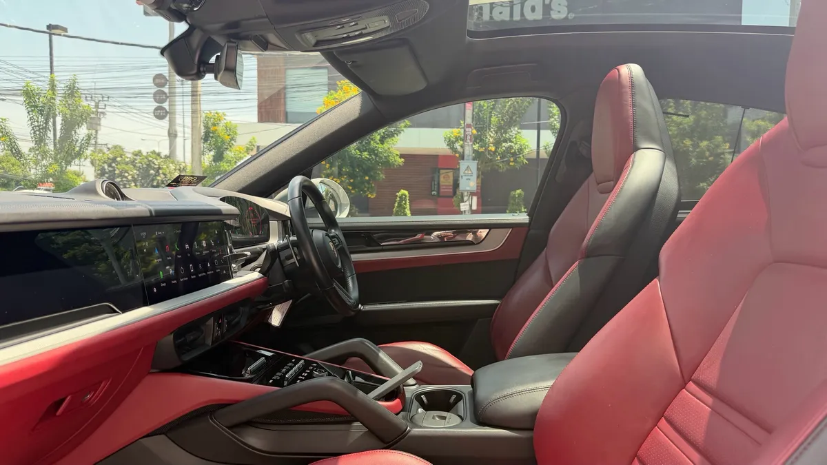 PORSCHE CAYENNE e-hybrid 2024