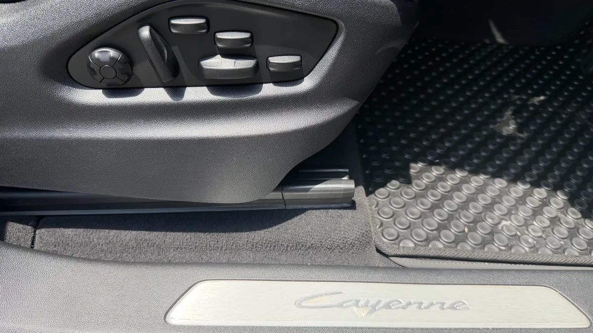 PORSCHE CAYENNE e-hybrid 2024