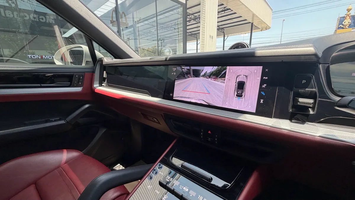 PORSCHE CAYENNE e-hybrid 2024