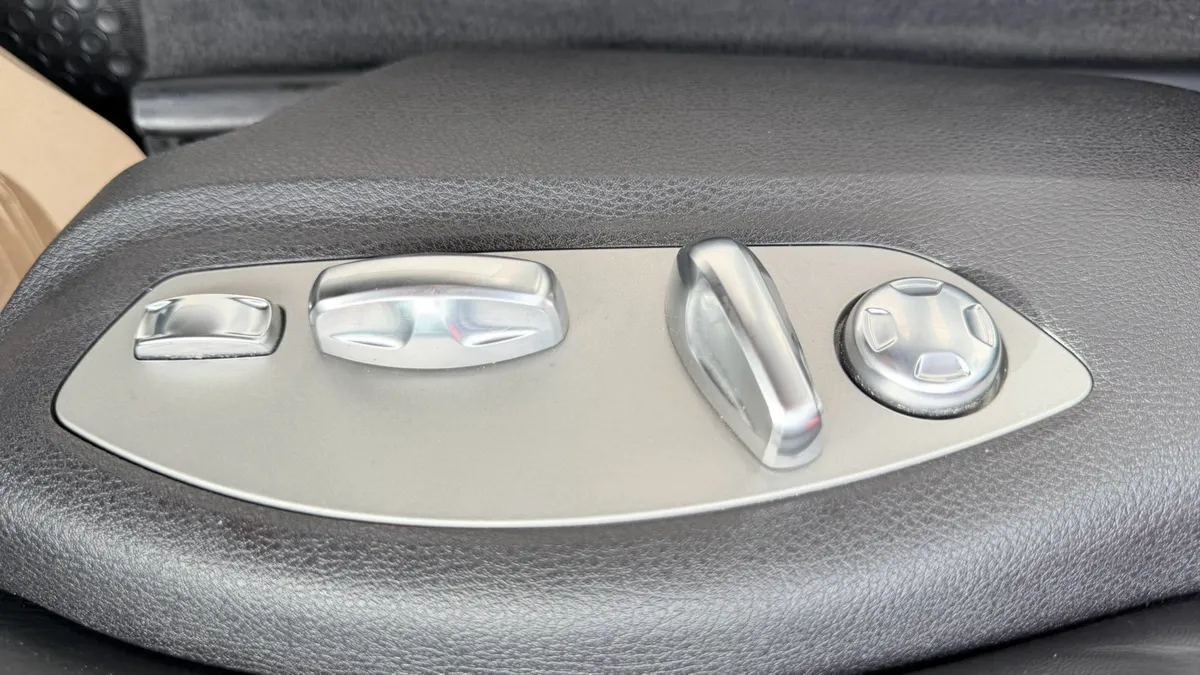 ORSCHE MACAN 2.0 2020
