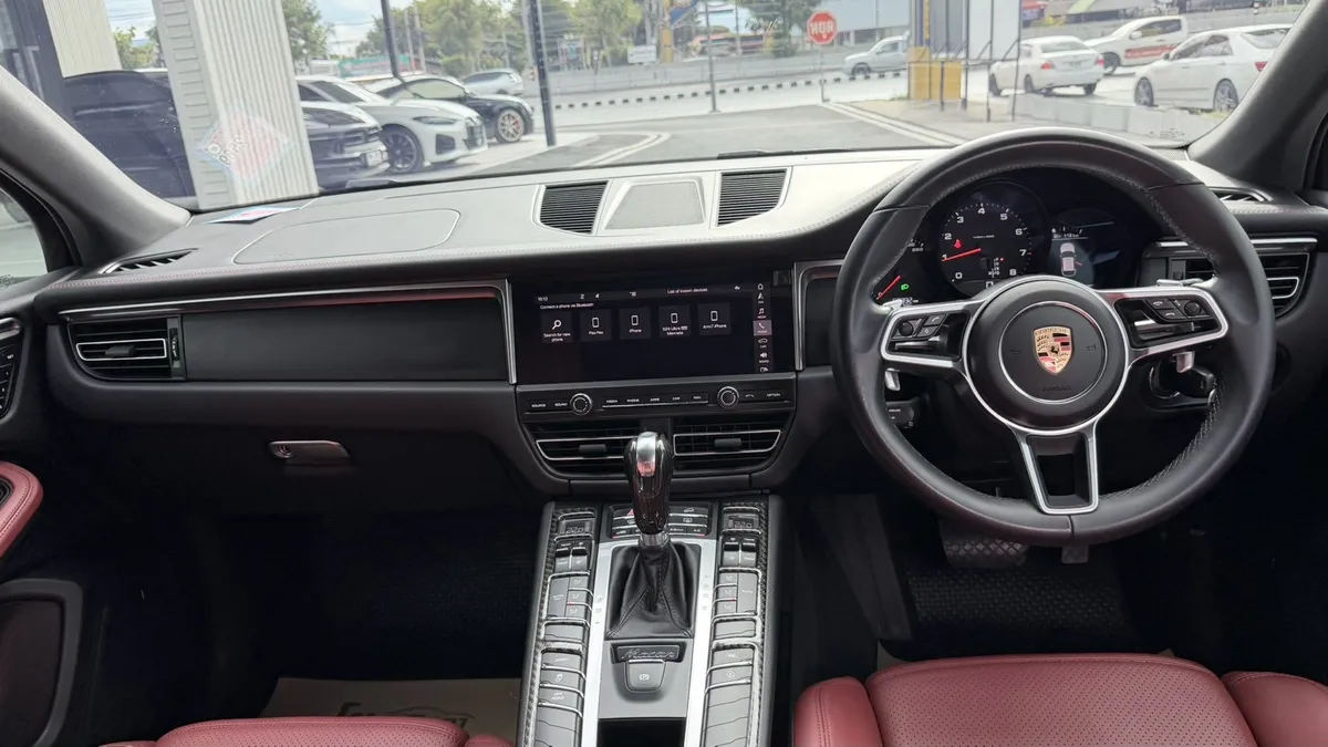 ORSCHE MACAN 2.0 2020
