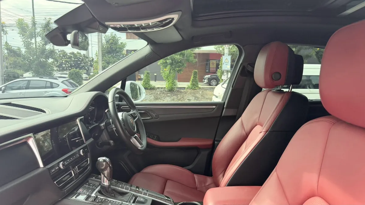 ORSCHE MACAN 2.0 2020