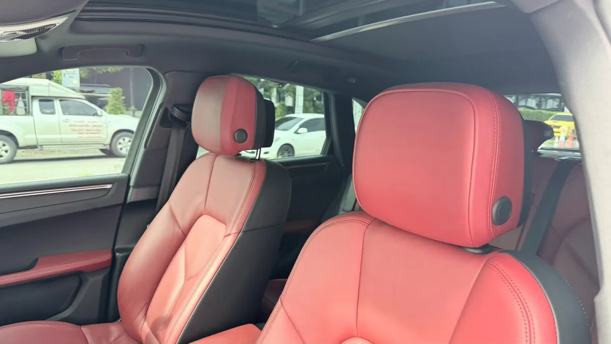 ORSCHE MACAN 2.0 2020