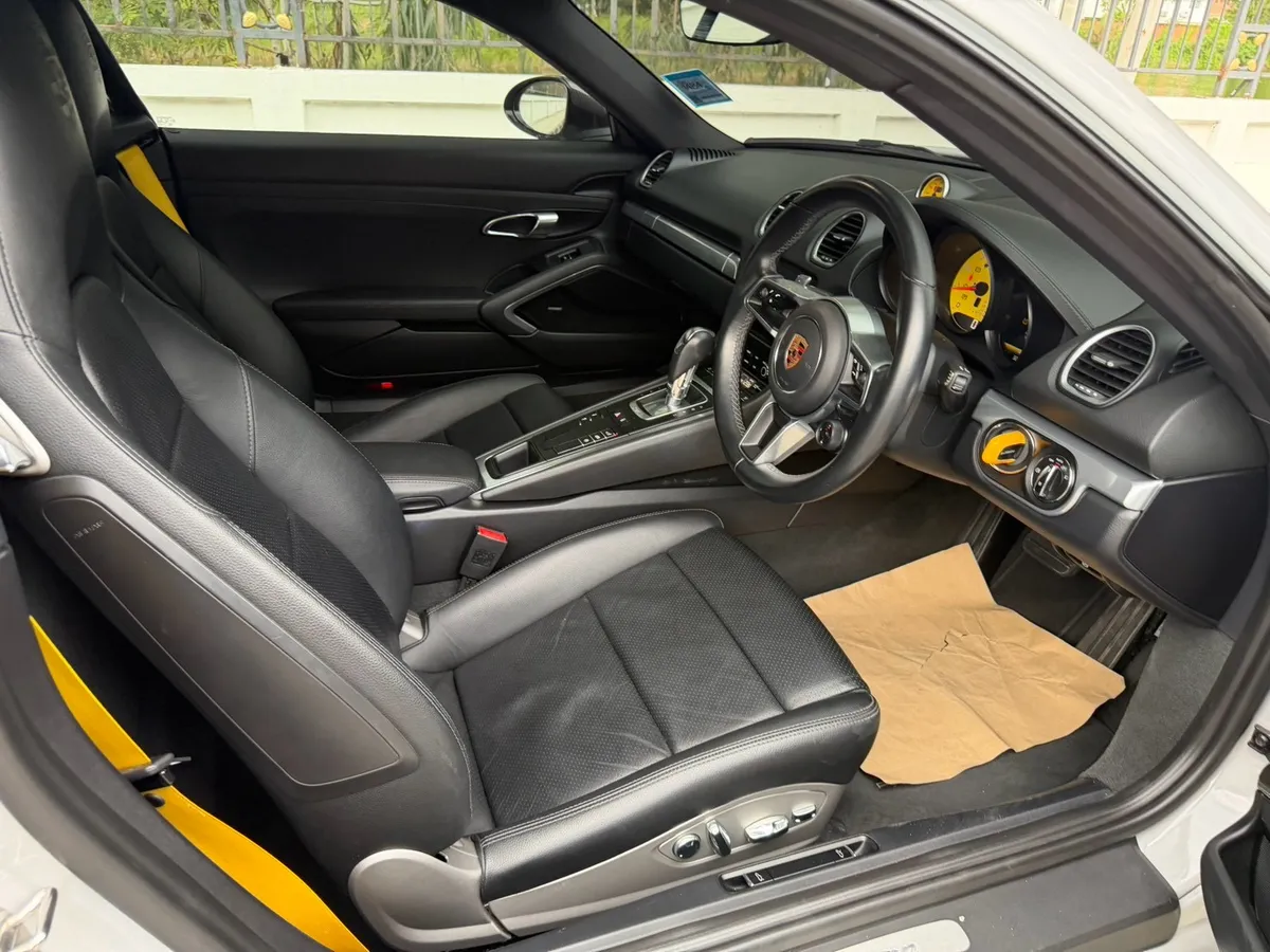 PORSCHE 718 CAYMAN 2.0 Turbo 2018a
