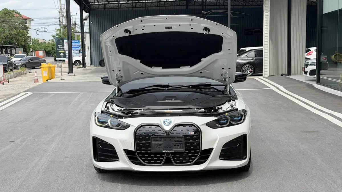 BMW i4 eDrive40 M SPORT 2024