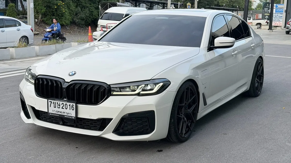 BMW 530e M SPORT LCI 2021