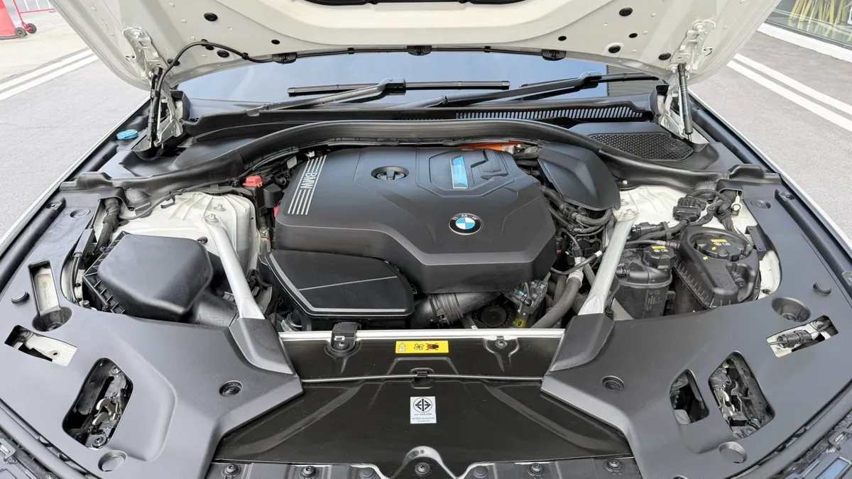 BMW 530e M SPORT LCI 2021