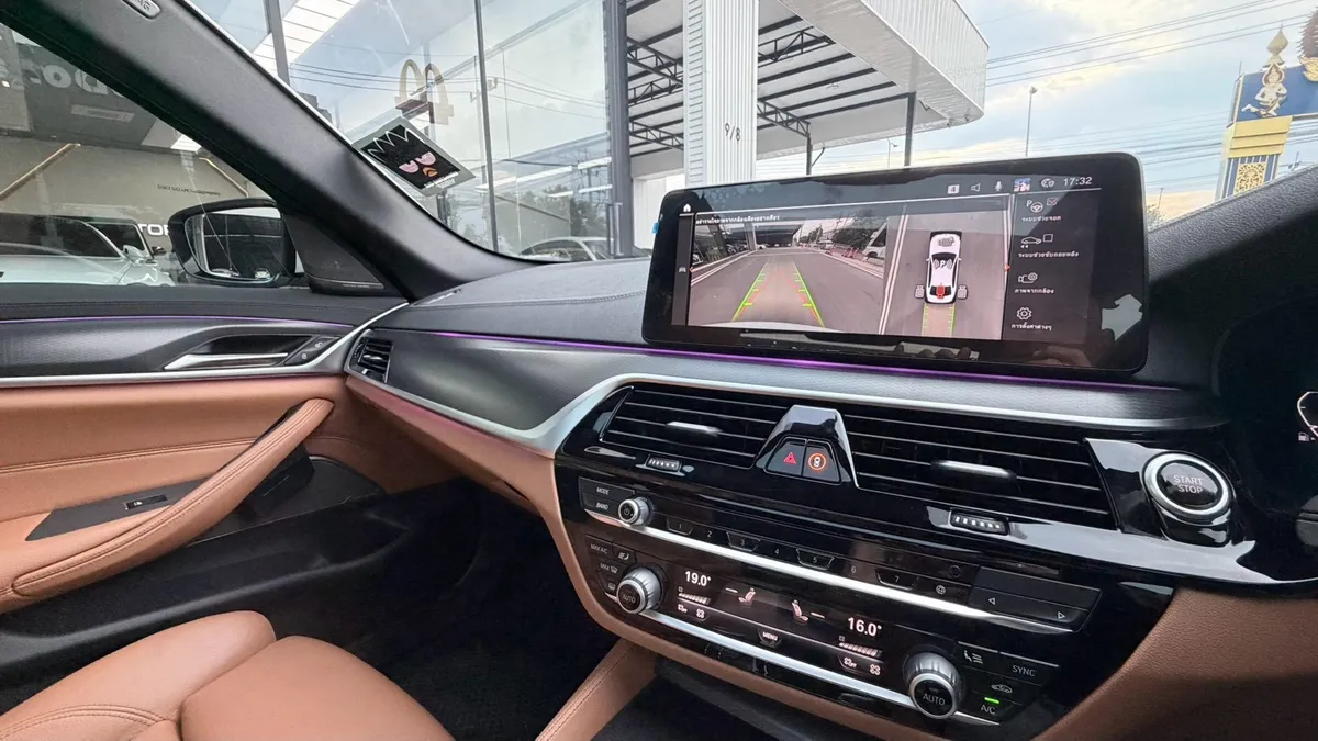 BMW 530e M SPORT LCI 2021