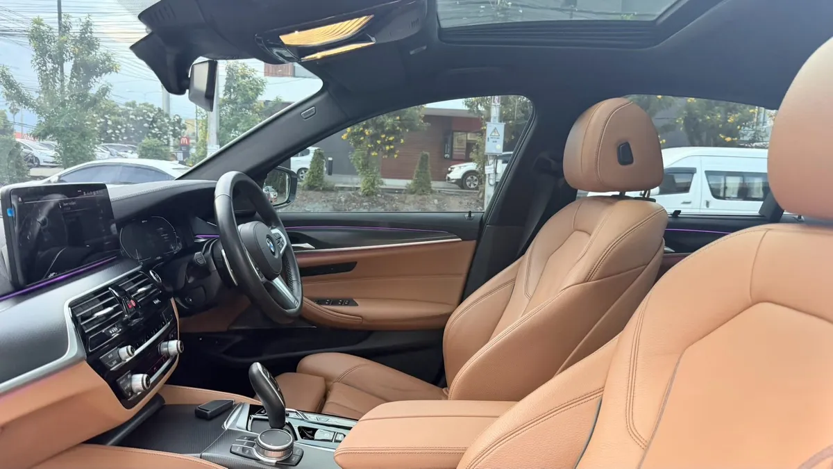 BMW 530e M SPORT LCI 2021