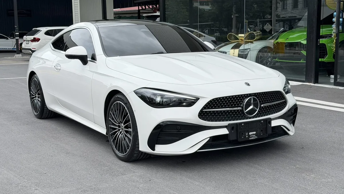 BENZ CLE 300 4MATIC COUPE AMG DYNAMIC 2026