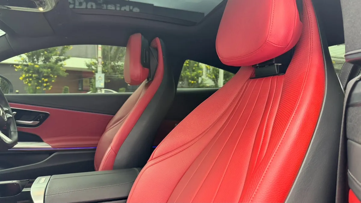BENZ CLE 300 4MATIC COUPE AMG DYNAMIC 2026