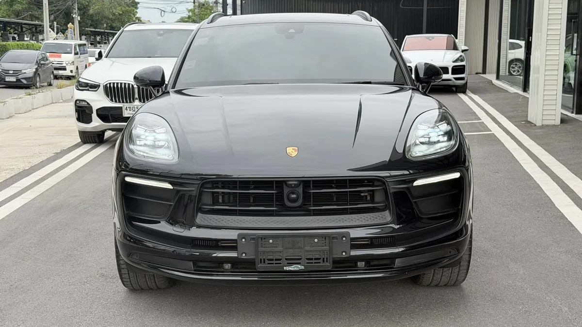 PORSCHE MACAN 2024