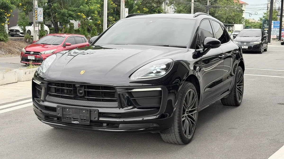 PORSCHE MACAN 2024