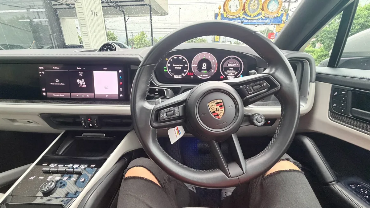 PORSCHE CAYENNE 3.0 HYBRID COUPE 2024a