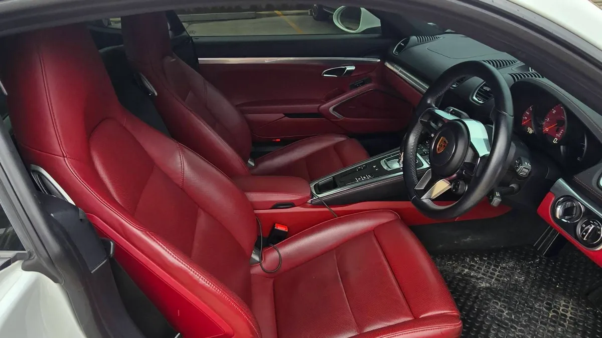 Porsche 718 Cayman 2016