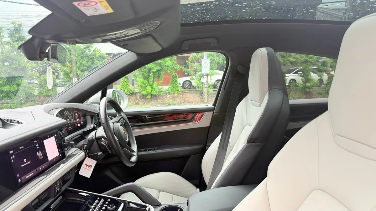 PORSCHE CAYENNE 3.0 HYBRID COUPE 2024a