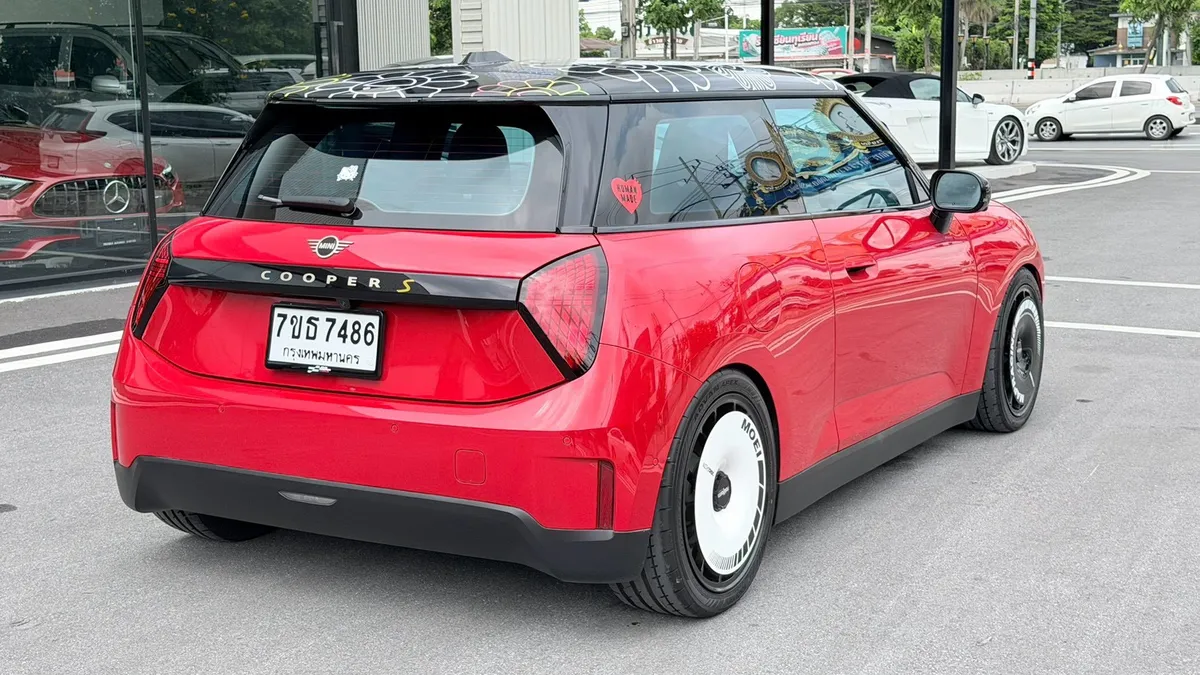 MINI HATCH COOPER SE EV HIGH TRIM 2026
