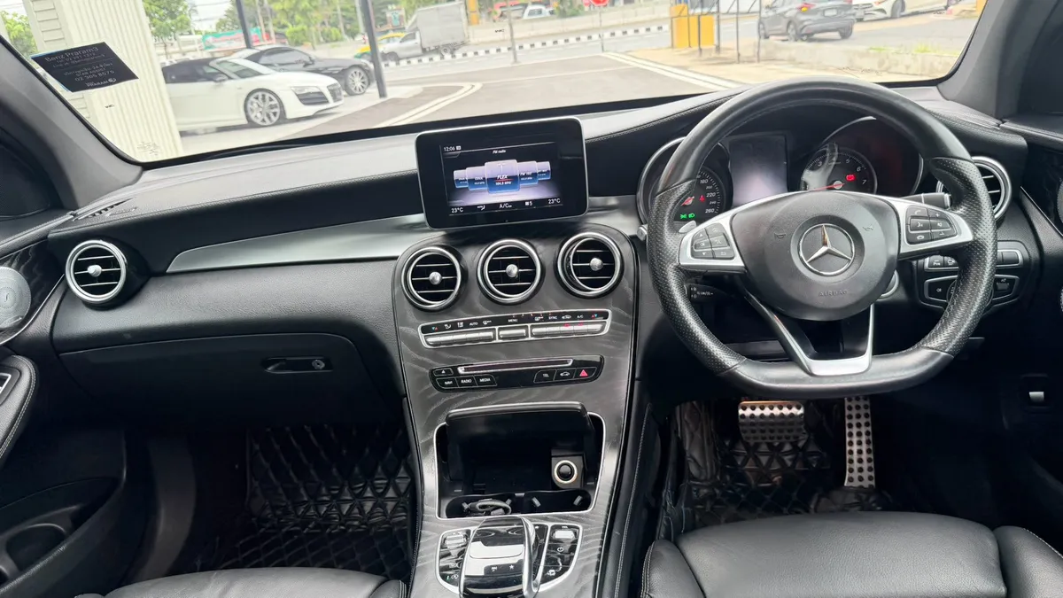 2019 BENZ GLC 250 COUPE AMG PLUS 2019