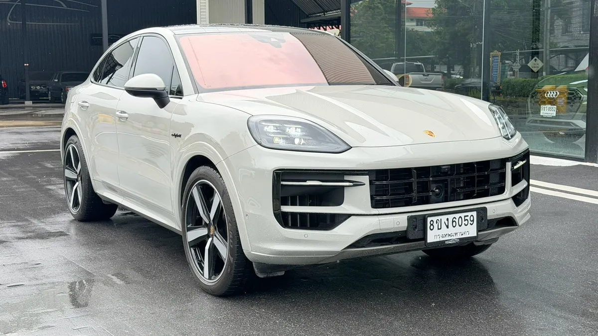 PORSCHE CAYENNE 3.0 HYBRID COUPE 2024a