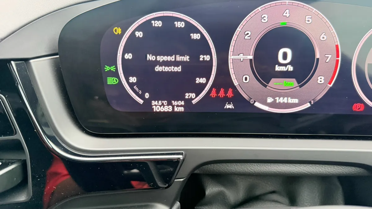 PORSCHE CAYENNE 3.0 HYBRID COUPE 2024a