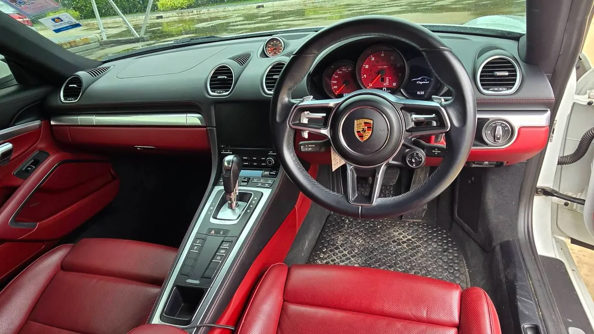 Porsche 718 Cayman 2016