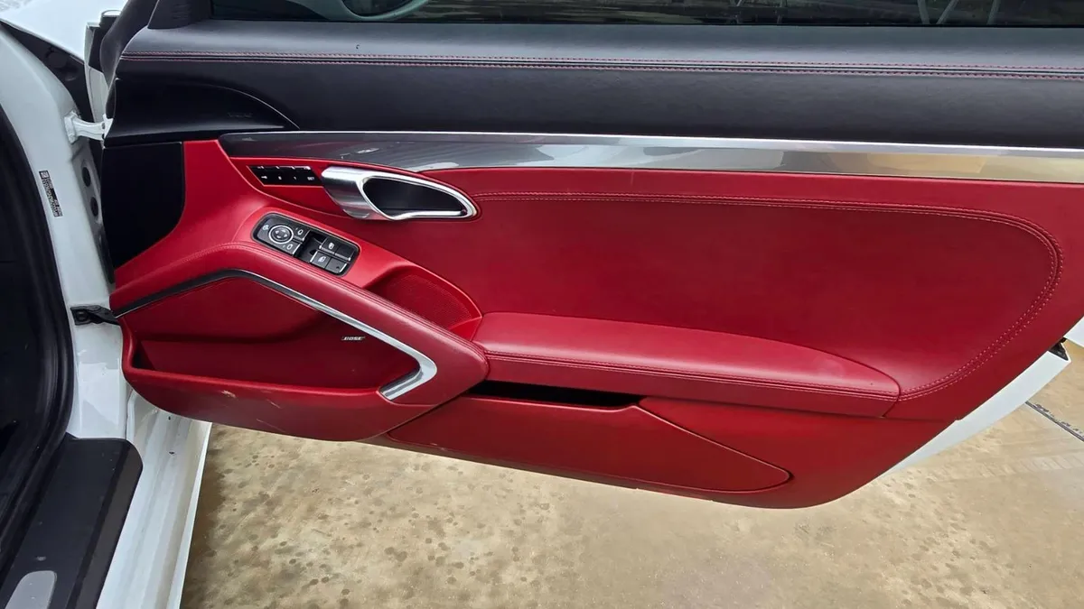 Porsche 718 Cayman 2016