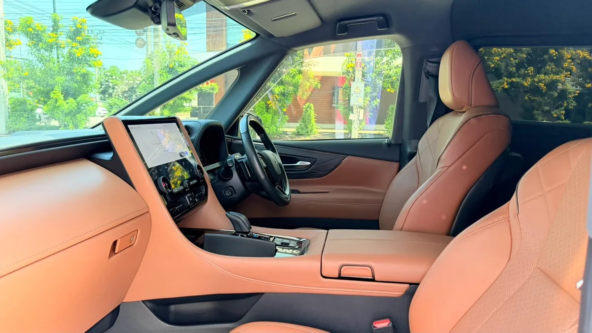 TOYOTA VELLFIRE Z PREMIER TURBO 2024