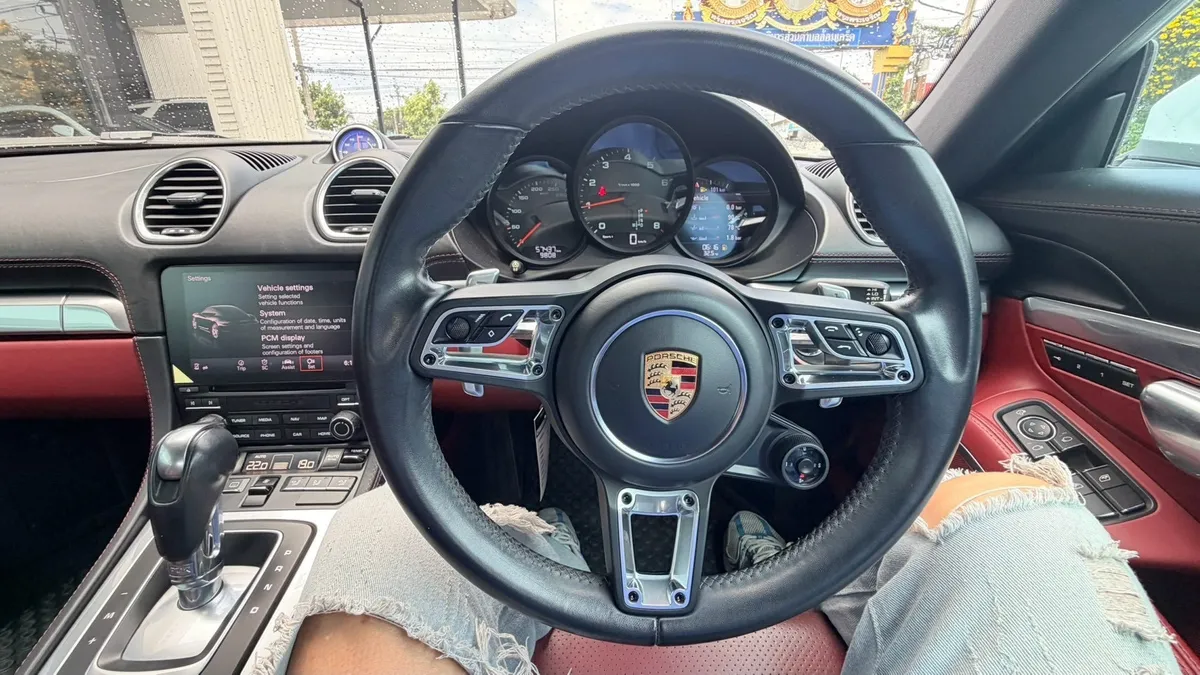 PORSCHE 718 CAYMAN 2.0 TURBO 2018b
