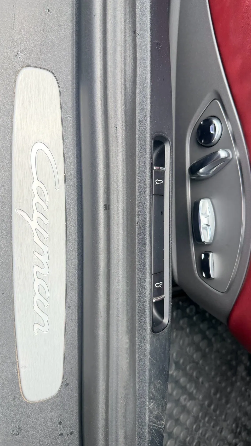 PORSCHE 718 CAYMAN 2.0 TURBO 2018b