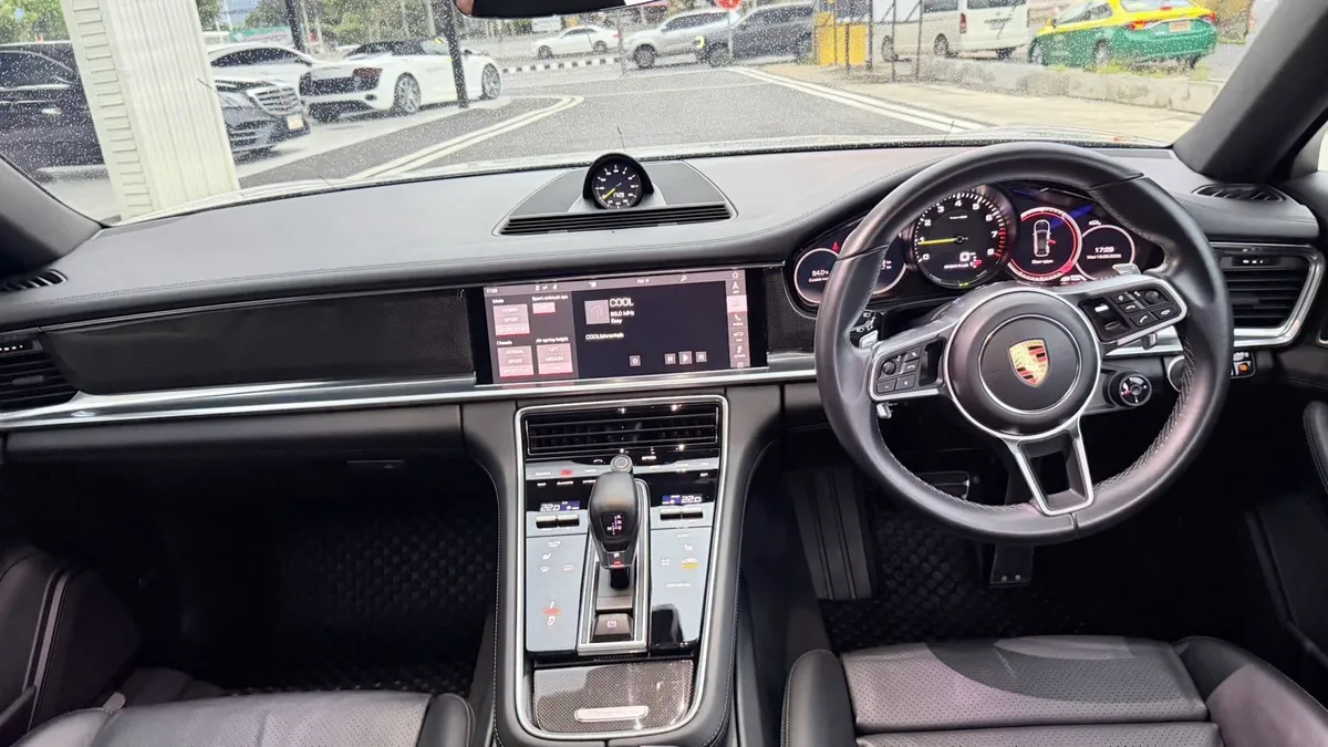 PORSCHE PANAMERA 2.9 HYBRID 2019