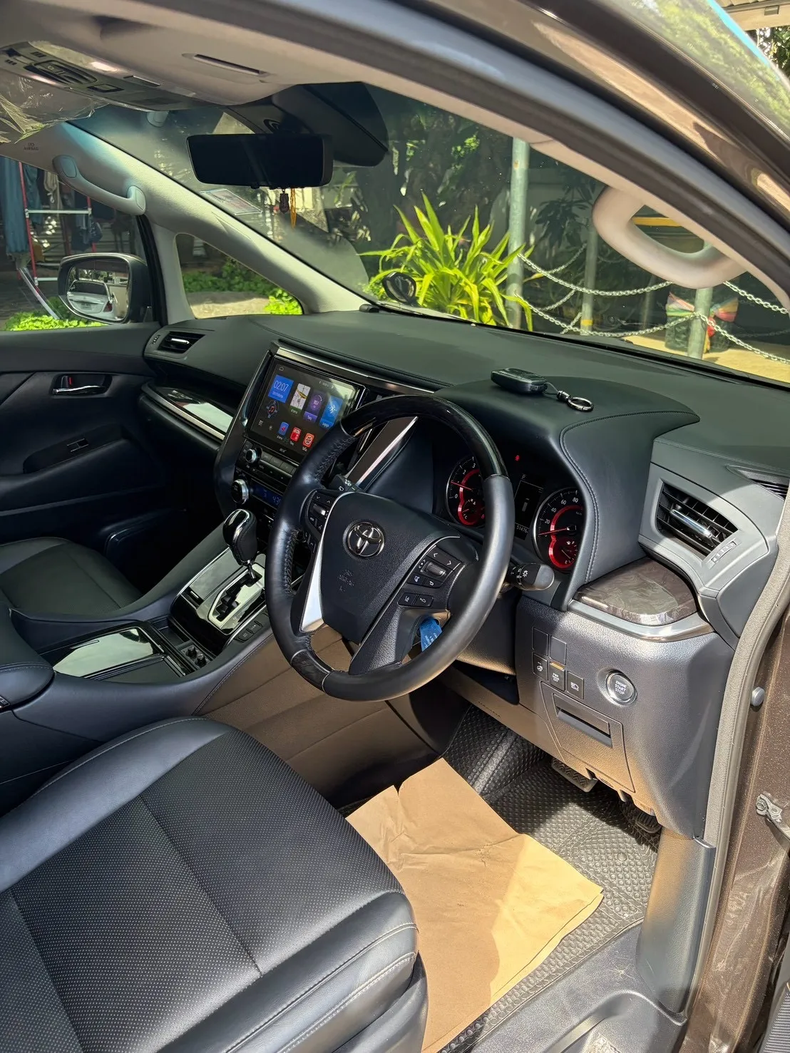 Toyota Alphard 2.5 SC Package 2023