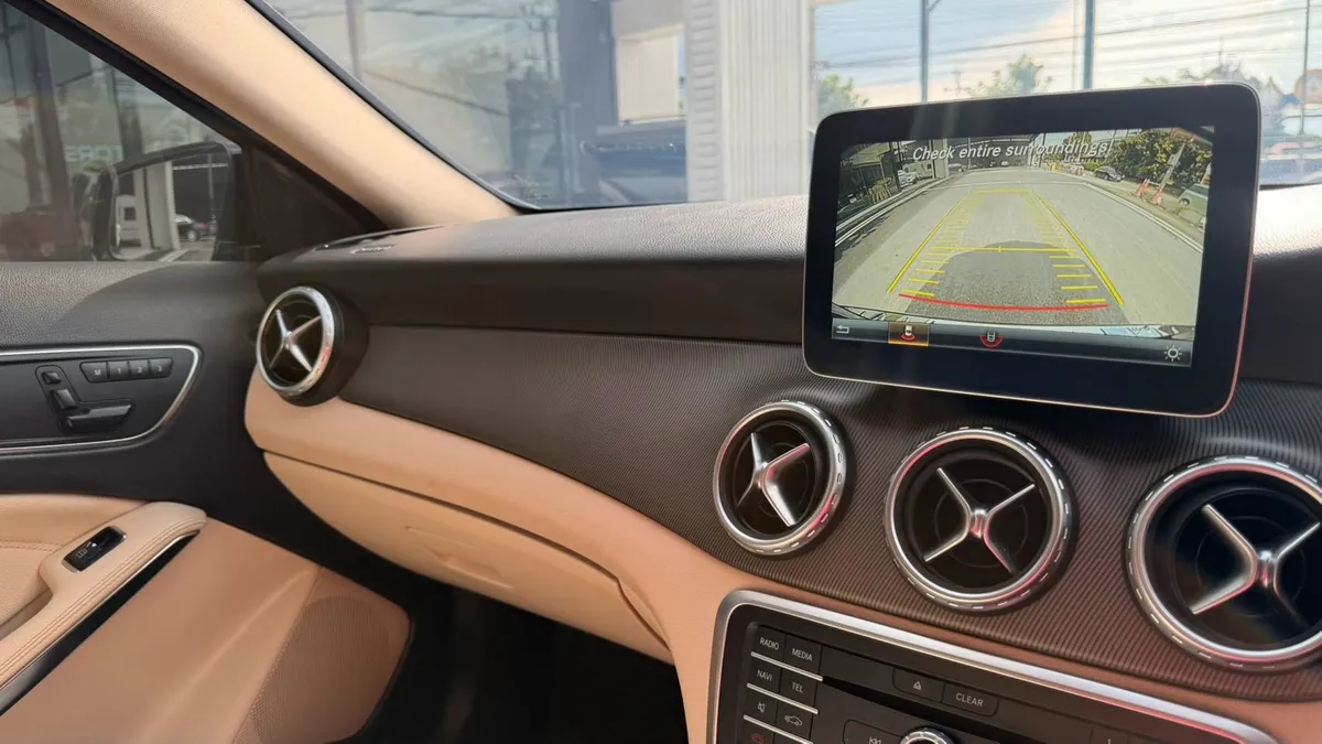 BENZ GLA 200 2017