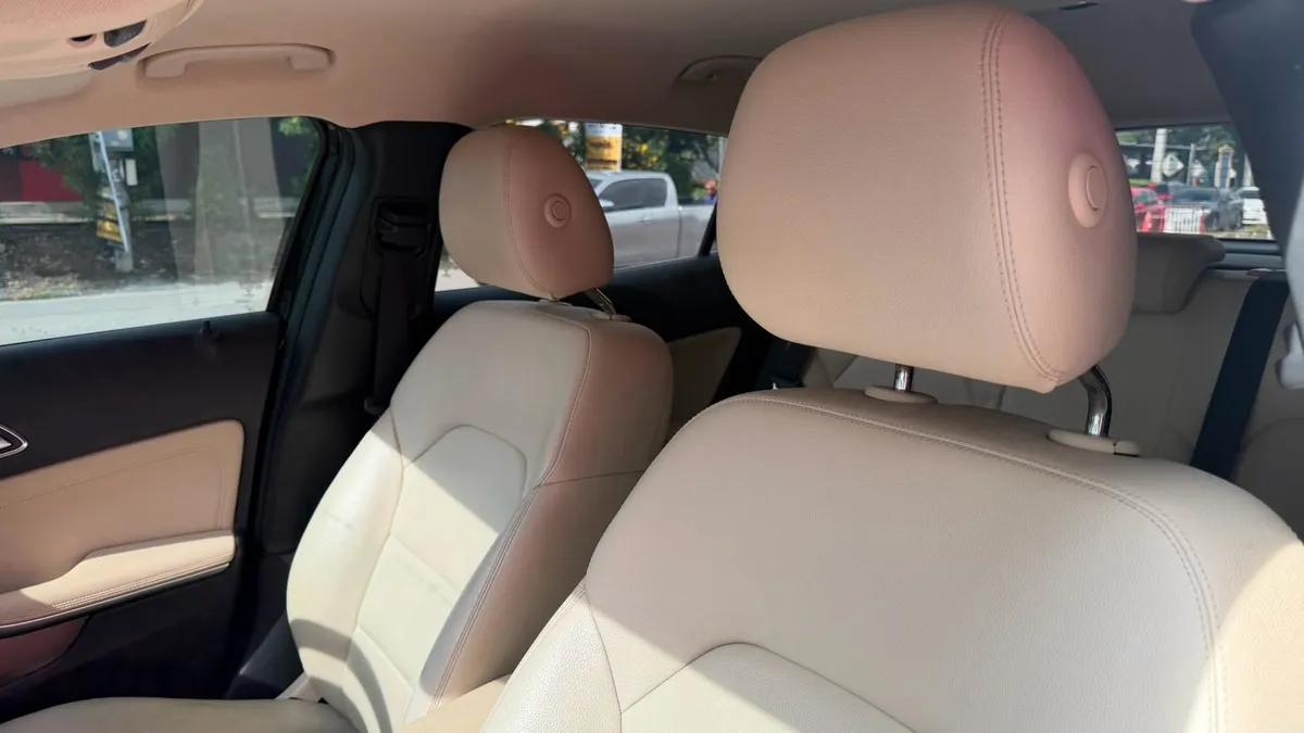 BENZ GLA 200 2017