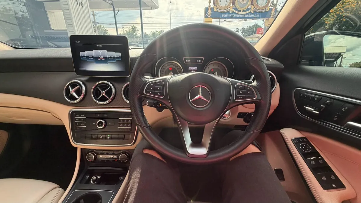 BENZ GLA 200 2017